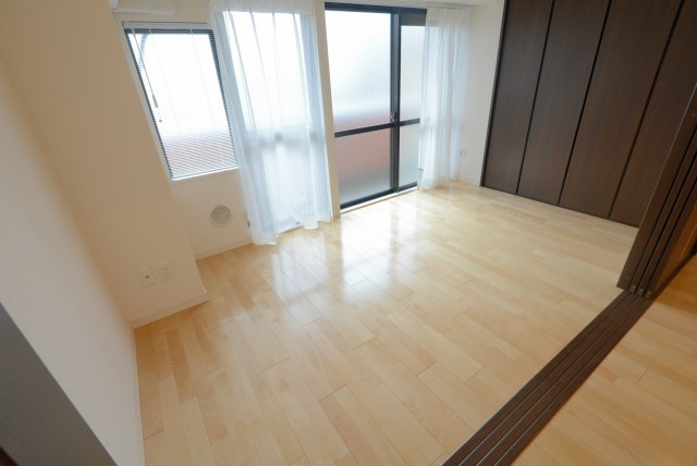 クレベール西新宿 洋室２