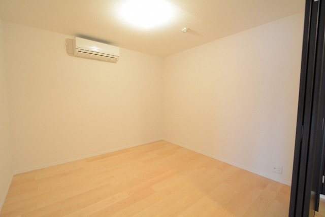 三田ナショナルコート　洋室５．５帖