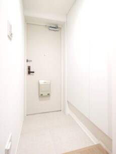 ノヴァ目黒南 玄関