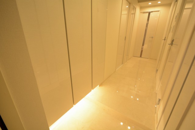 サンビューハイツ渋谷 玄関