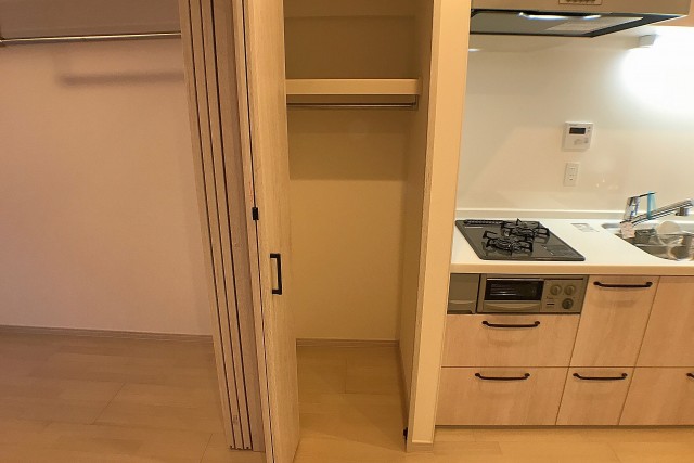 シティハウス西大久保 ダイニング～洋室