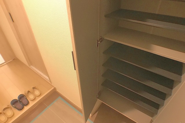 シティハウス西大久保 玄関