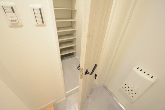 松濤ハウス 玄関