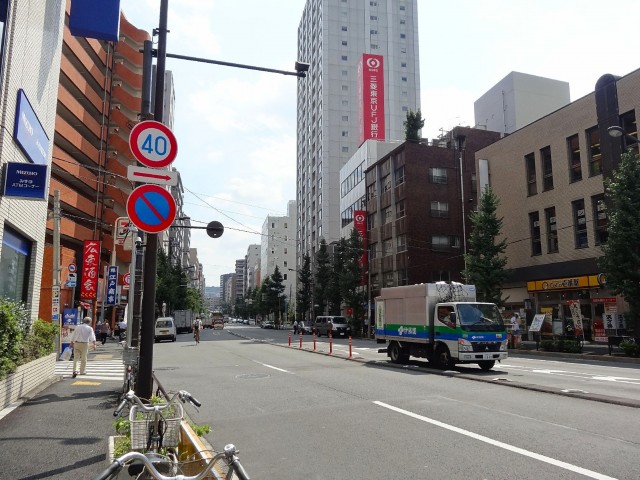 朝日江戸川橋マンション　江戸川橋通り