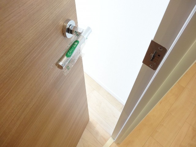 バロンハイツ大塚　洋室扉