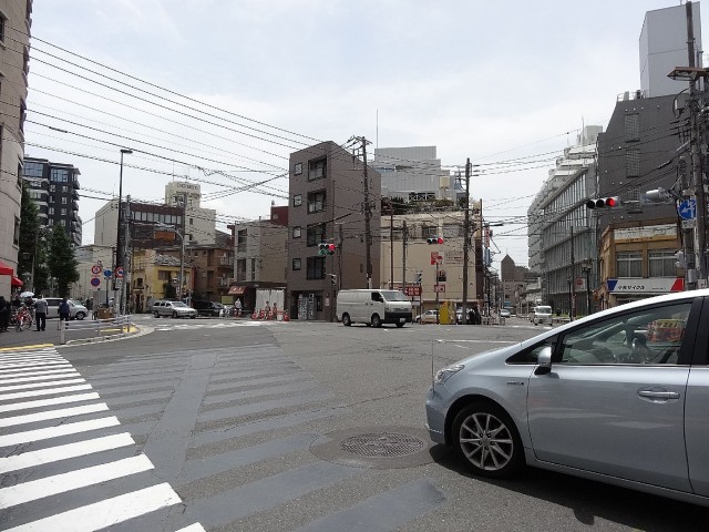宮園コーポ　中野五差路交差点