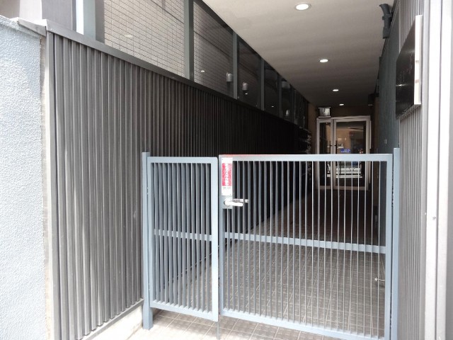 宮園コーポ　門扉