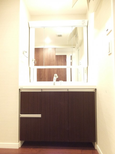 センチュリープラチナマンション大井町　洗面化粧台