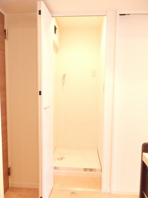 バロンハイツ大塚　洗濯機置場