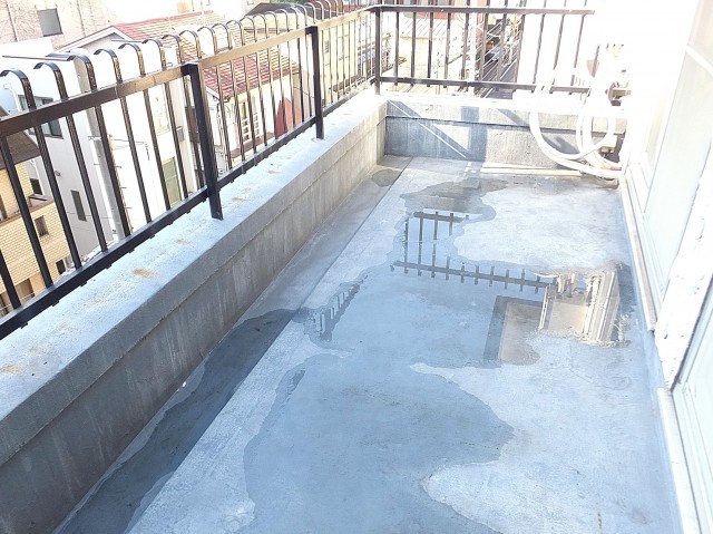 秀和麻布笄町レジデンス　バルコニー