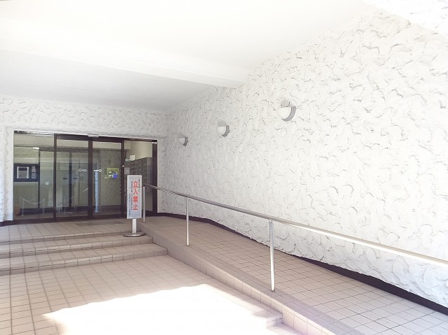 秀和麻布笄町レジデンス　エントランス