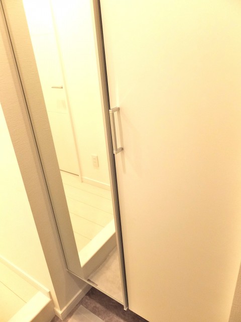 白金台グロリアハイツ　シューズボックス