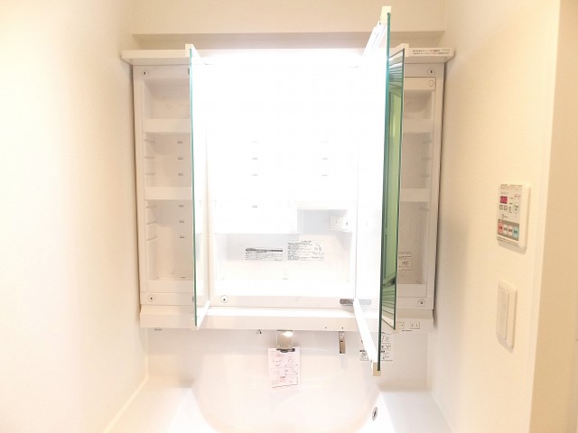 白金台グロリアハイツ　洗面台