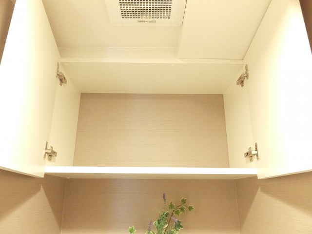 クレド茗荷谷　トイレ収納棚