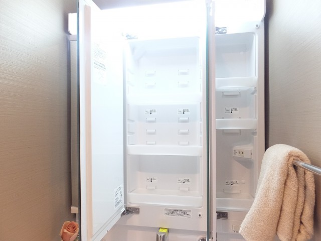 クレド茗荷谷　洗面化粧台収納