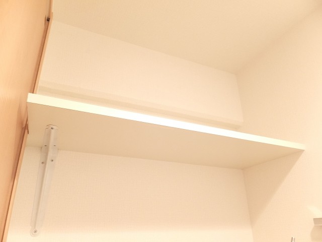 朝日江戸川橋マンション　トイレの棚