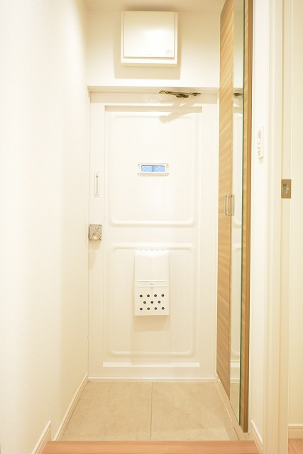 卓巳コーポ　玄関ホール