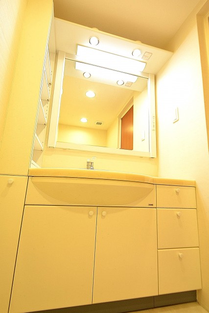 陽輪台松濤　トイレの手洗い場