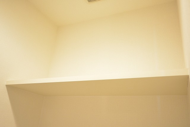 高輪パークホームズ　トイレ棚