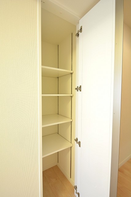 朝日プラザ北新宿 7.0帖のベッドルームクローゼット