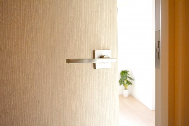 ニューハイム早稲田　6.0帖のベッドルームドア