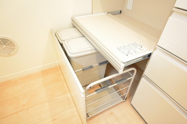 朝日プラザ北新宿 17.0帖のLDK　キッチンキャビネット