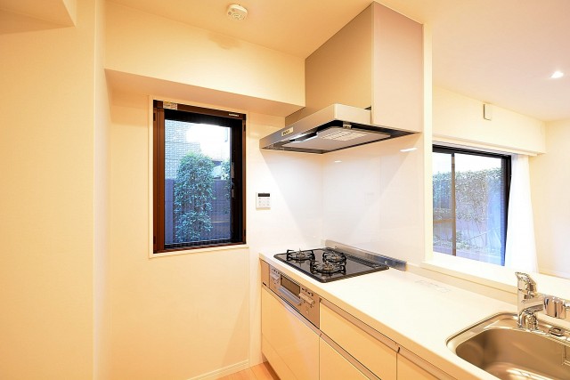 フリーディオ三宿　10.9帖のLDK　キッチン