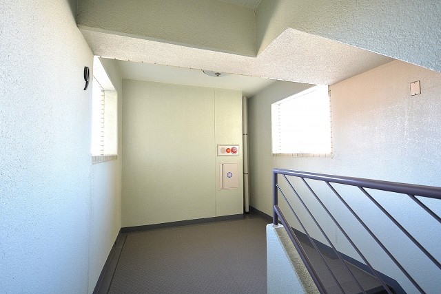 高輪パークホームズ　共用廊下