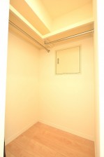 朝日プラザ北新宿 6.3帖のベッドルーム　WIC