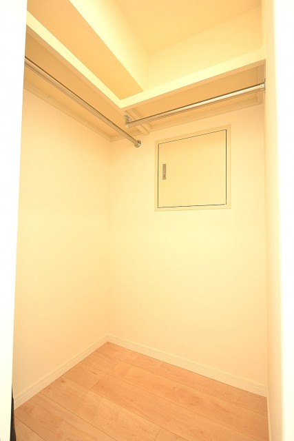 朝日プラザ北新宿 6.3帖のベッドルーム　WIC