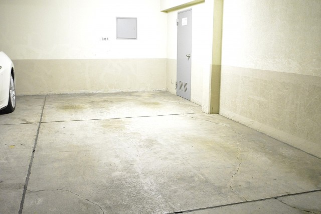 陽輪台松濤　駐車場