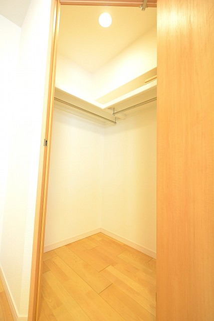 目白ハイツ　6.1帖洋室のWIC