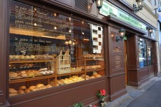 マンション高輪苑　魚らん商店街