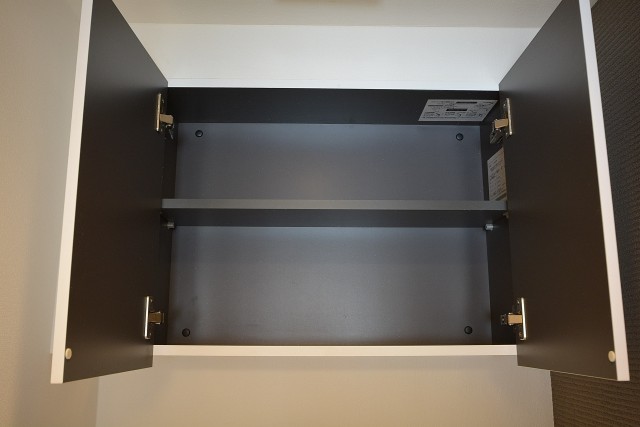 オリエンタル新大塚コーポラス　トイレ内の棚