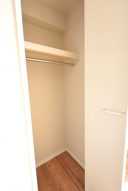 朝日江戸川橋マンション　4.0帖洋室のクローゼット