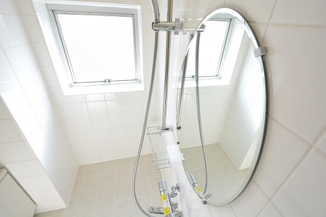 宮園コーポ　さわやかな雰囲気のバスルーム