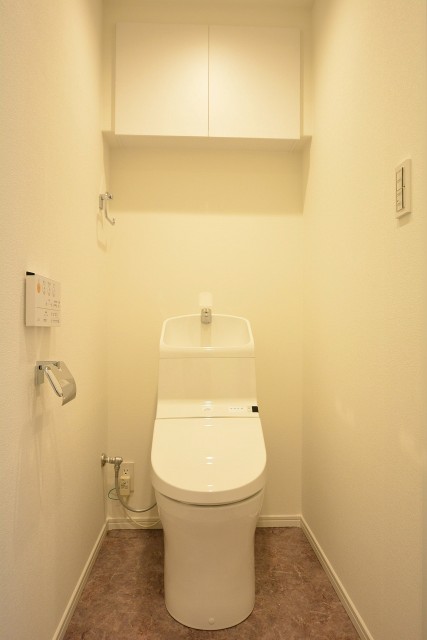 東カングランドマンション池袋キャッスル　ウォシュレット付きトイレ