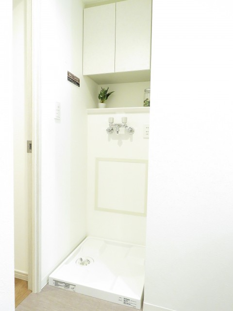 クレッセント麻布Ⅱ　洗濯機置場