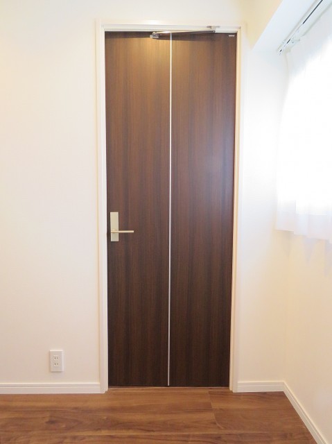 Ｇフラット　洋室扉