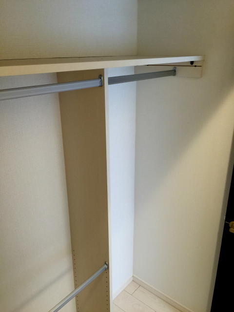 ロイヤルハイツ三田　洋室収納