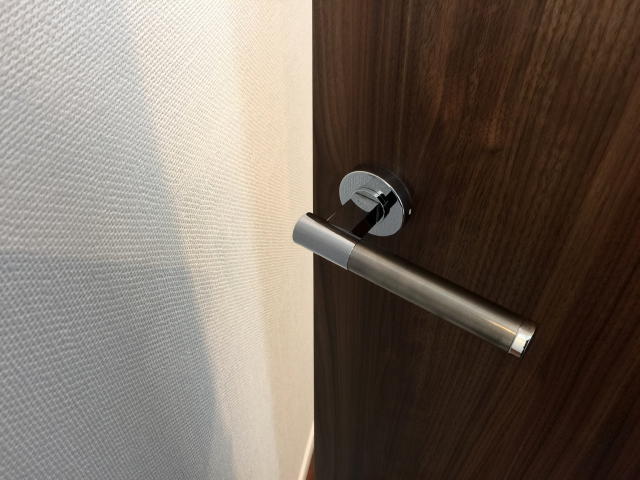 パラスト千歳船橋　リビングダイニングキッチンへ