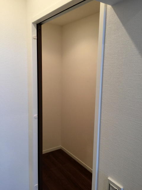 パラスト千歳船橋　納戸