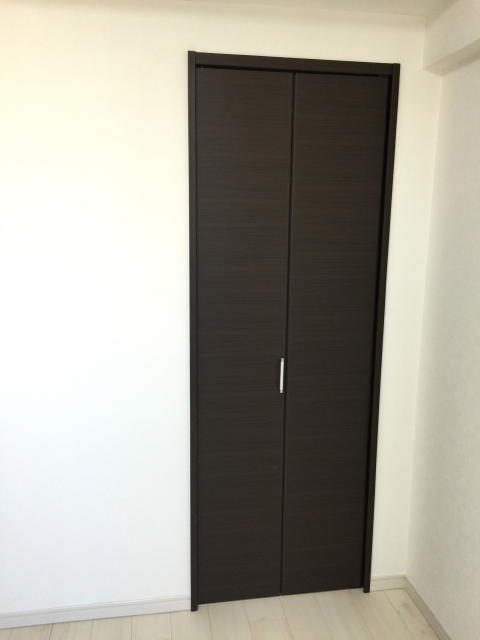 ファミール荻窪　洋室約5帖収納