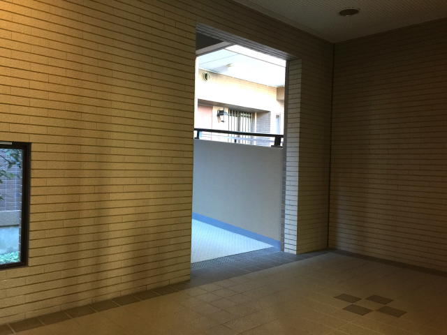 ファミール荻窪　エントランス