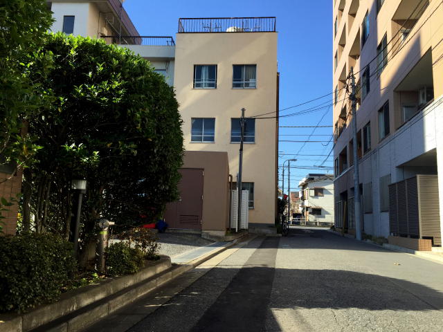 ファミール荻窪　前面道路