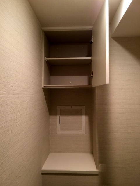 ライオンズガーデン荻窪大田黒公園　トイレ収納