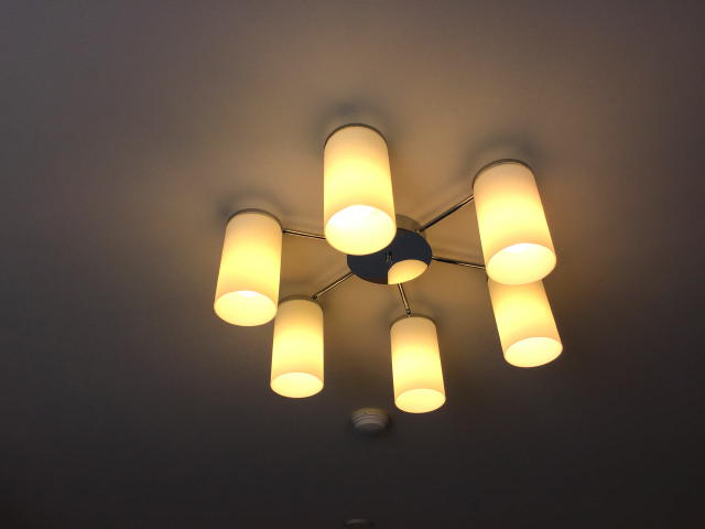 ライオンズガーデン荻窪大田　リビングダイニングキッチン照明