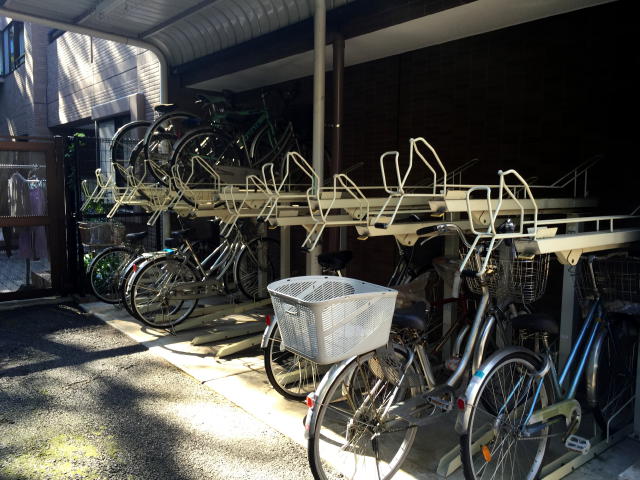 ライオンズガーデン荻窪大田　駐輪場