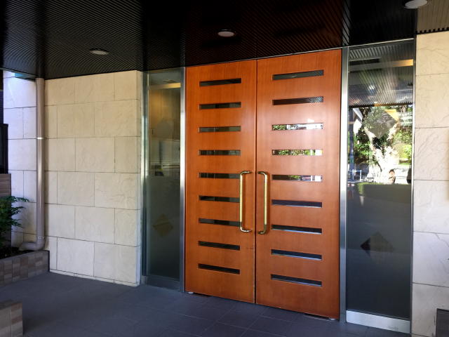 ライオンズガーデン荻窪大田　エントランス