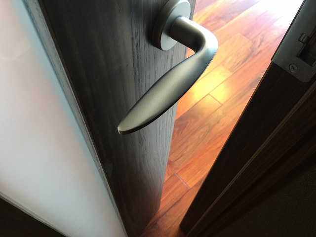 パールハイツ桜上水　リビングダイニングキッチンへ